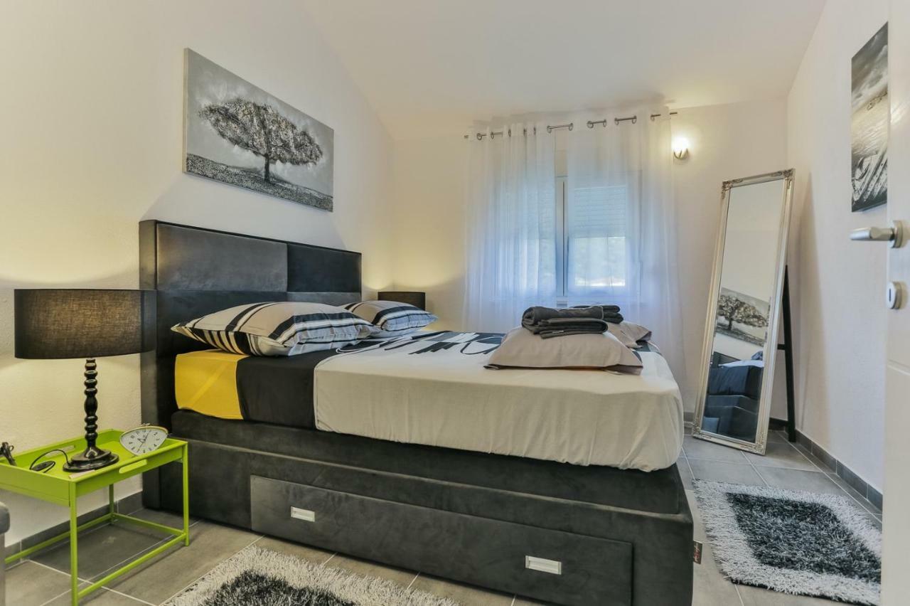 Villa Scandalli Севид Экстерьер фото
